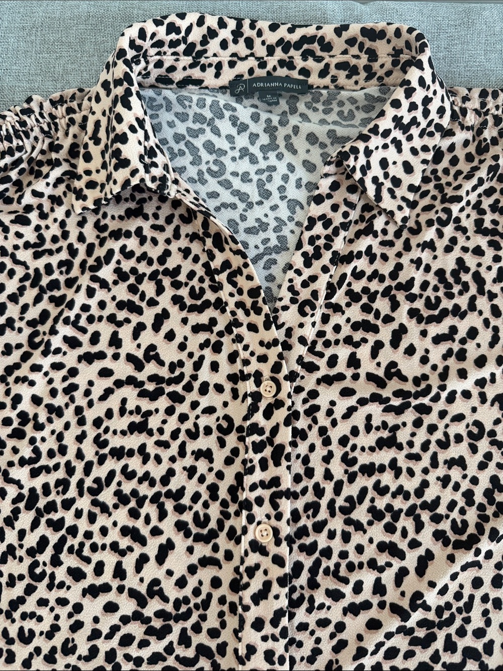 Adrianna Papell Beige and Black Leopard Print Sleeveless Button-Down Top - Picture 5 of 12